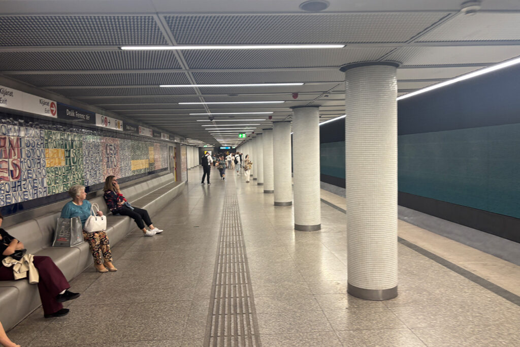 Peron metra w Budapeszcie